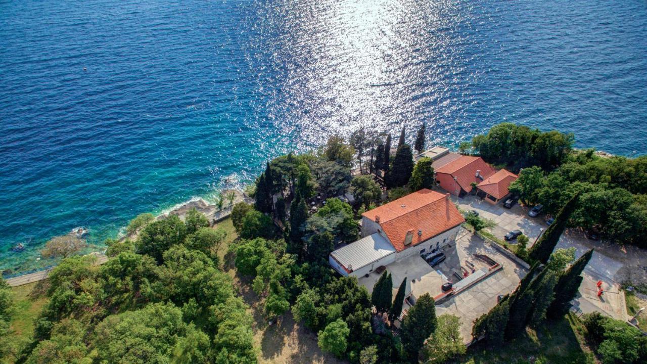 Dck Apartment By The Sea Sodici Exterior photo
